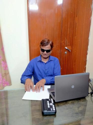 Demonstration of Braille reading